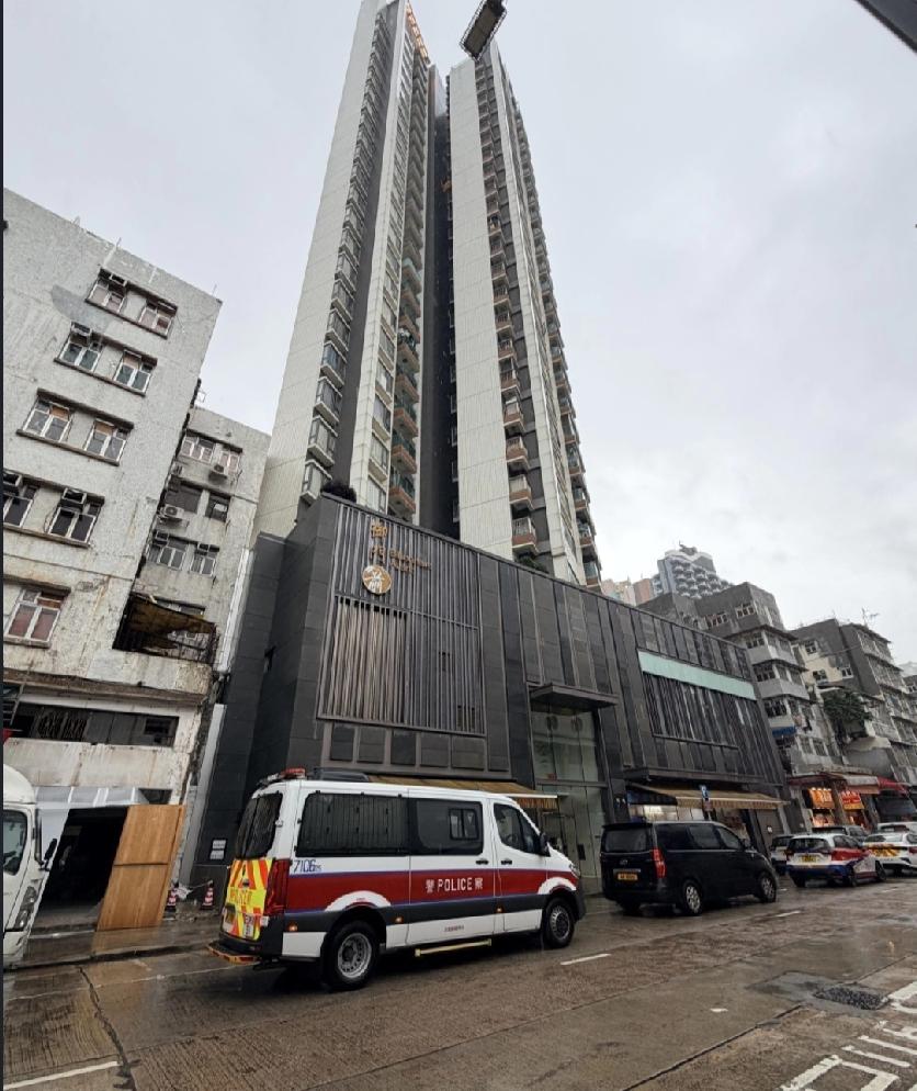 香港九龙城衙前塱道56至66号「御门‧前」发生致命意外，今日（19日）中午12时