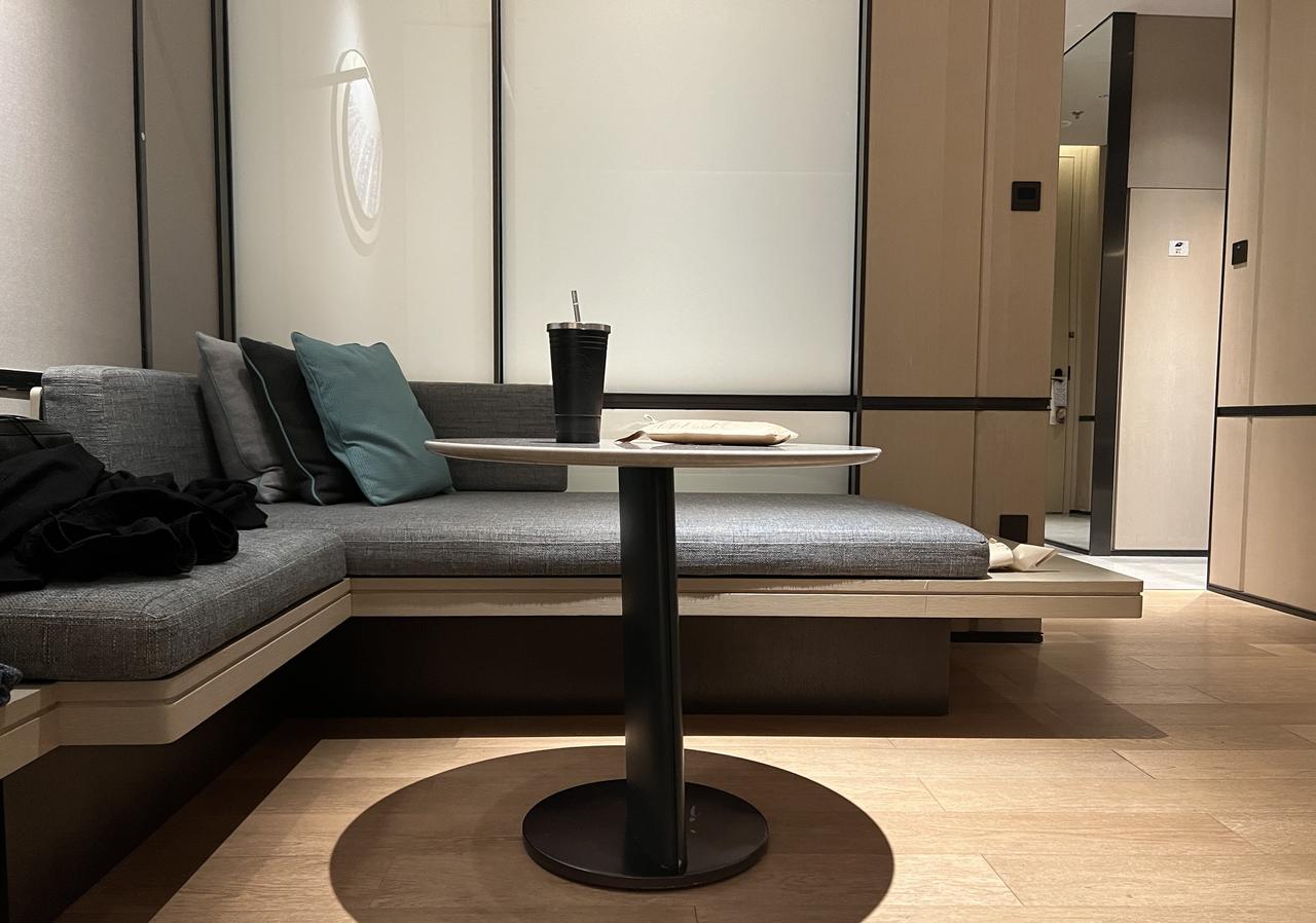 这酒店的布置好熟悉啊