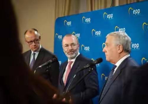 欧盟输不起，针对中国的电动车强势输出，欧盟将取消内燃机禁令！但欧盟内部出现严重