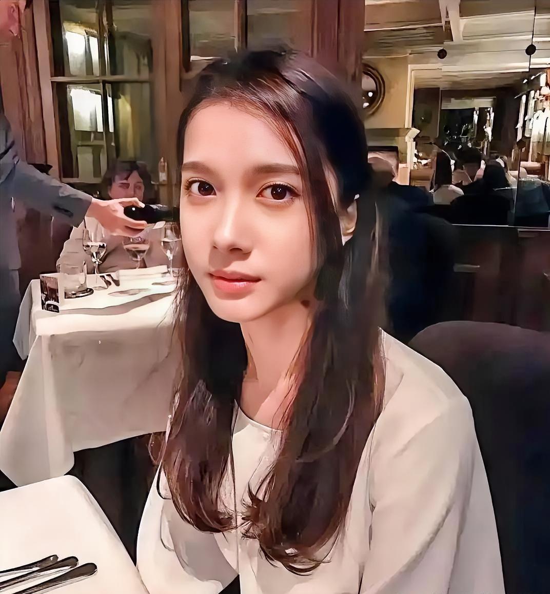 加州一华裔女孩语惊四座：“西方人敢小看我们，是被惯出来的，就是我们对他们太客气了