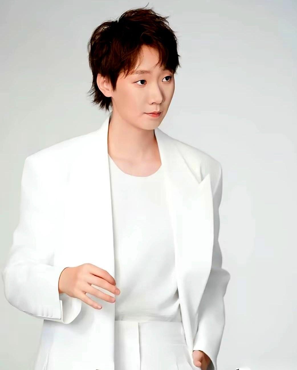 讲个扎心的事实：有时候，救你的不是什么名满天下的大神，就是那个最懂你的人。4: