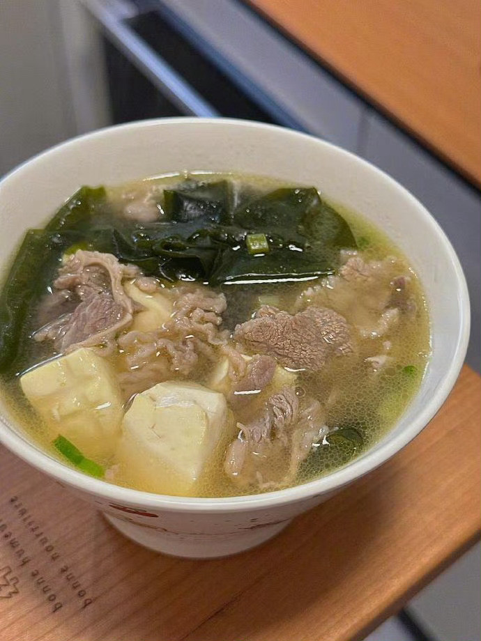 吃早餐。​​​