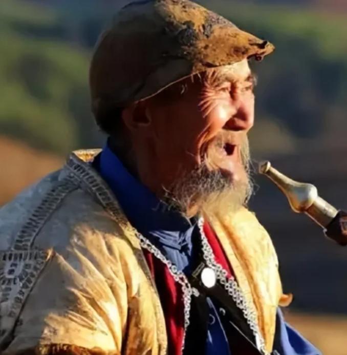 1995年，“中国长寿之王”龚来发去世，终身未娶活到133岁，可匪夷所思的是，他