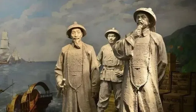 光绪六年，被西北风沙吹了十三年之久的陕甘总督左宗棠回京述职，由于当时慈禧太后正在