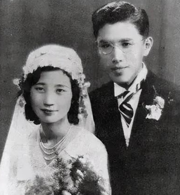 1929年，27岁的清华教授周培源来到朋友家做客。考虑到周培源还单身，于是朋友就
