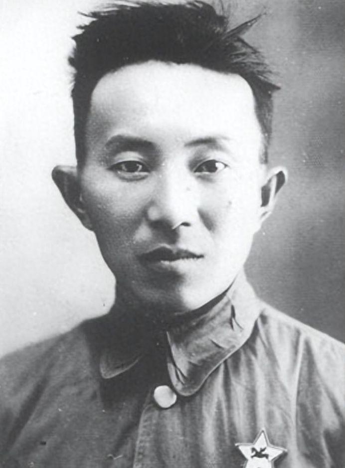 1936年，罗瑞卿磕坏了牙，在西安一家牙医内就诊，他突然问牙医：孙思邈是哪朝人。