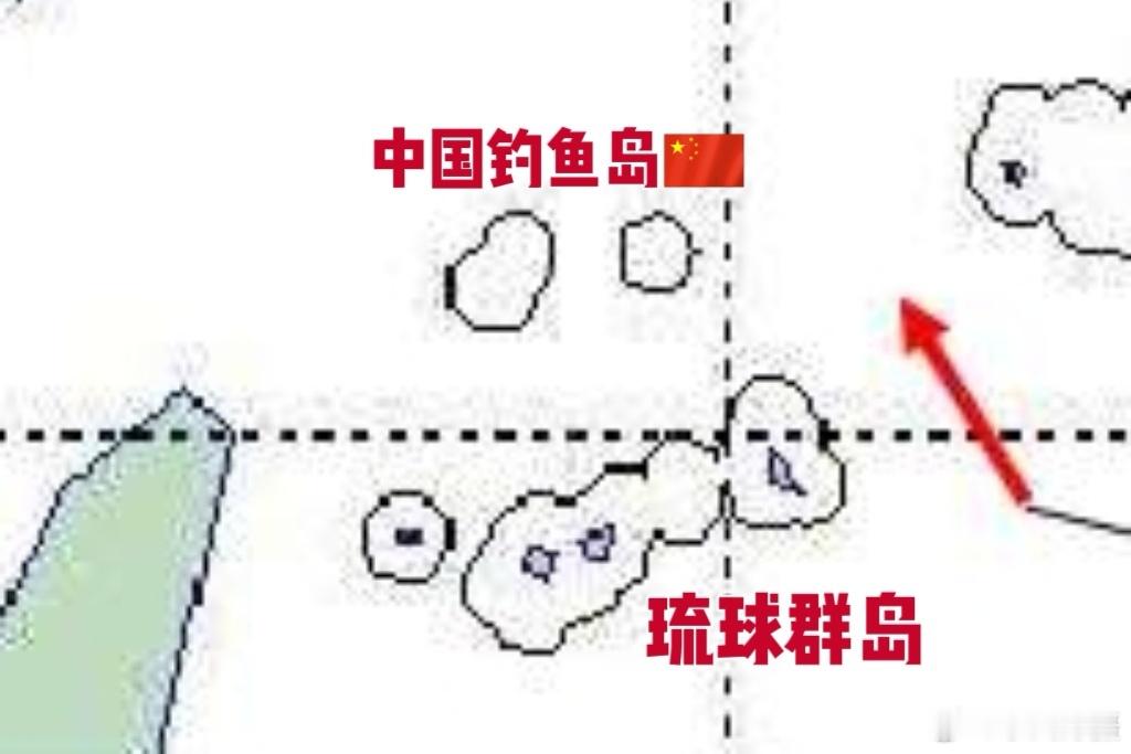 12月5日，鬼子在其日本领土外拍摄我解放军军舰。黄媒不会说的真相