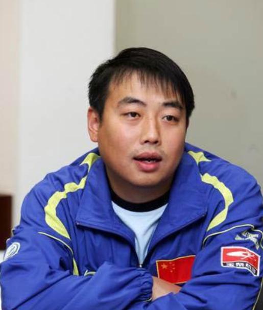 刘国梁是真走了，走得干干净净，连WTT董事会主席都辞了。当时就说得很明白，是自己