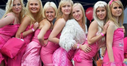 为什么国内很多人不愿意承认白人女性的美呢？根据相关机构研究结果，不仅仅是中国男