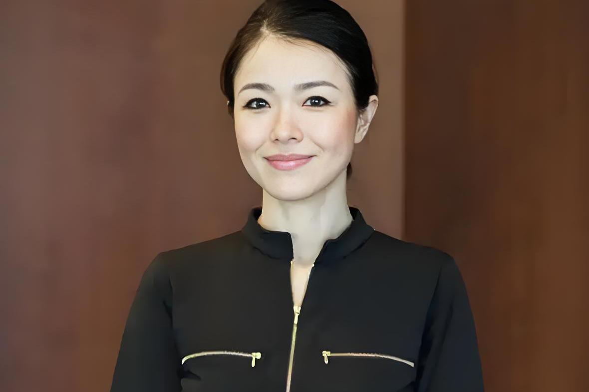中方终于反击了，接连2名在华美国高管被曝禁止离开中境内，美方急疯了：美媒于7