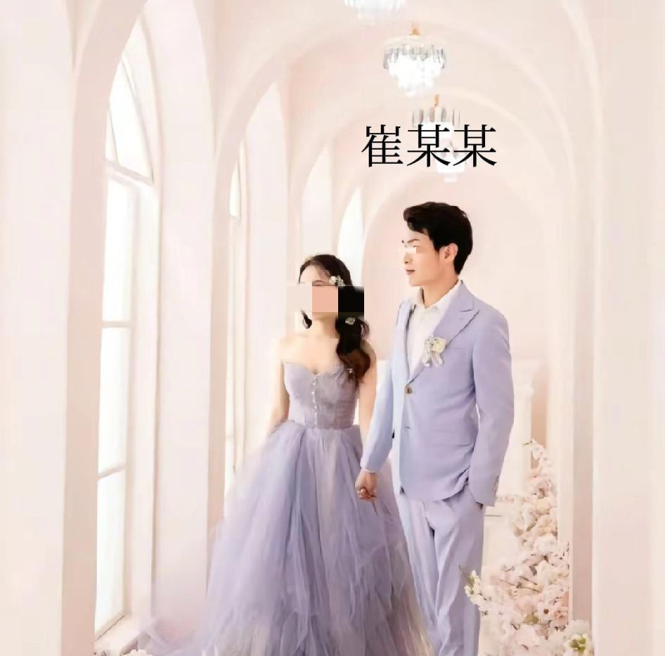 崔某某是河南郑州梁先生的发小、邻居、好哥们,也是入室行凶致他妻儿女三人丧命的嫌疑