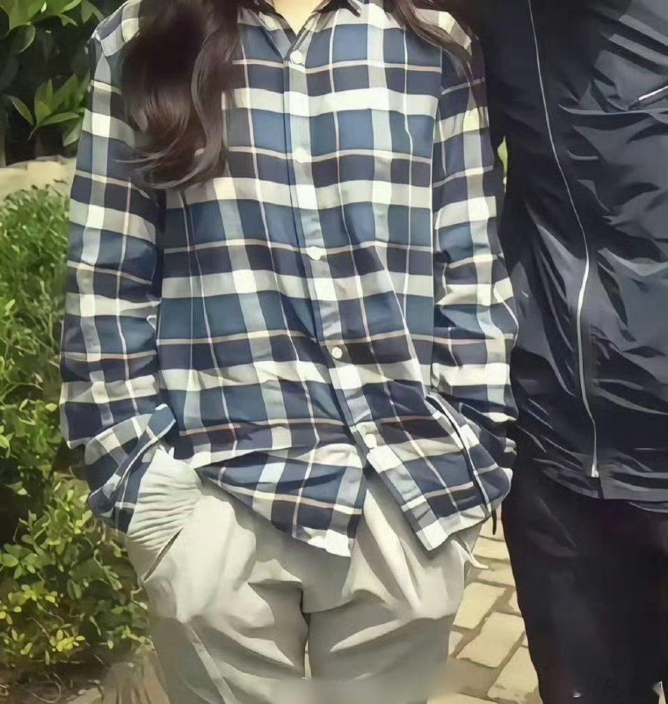 两张图告诉你高奢为什么选择刘亦菲