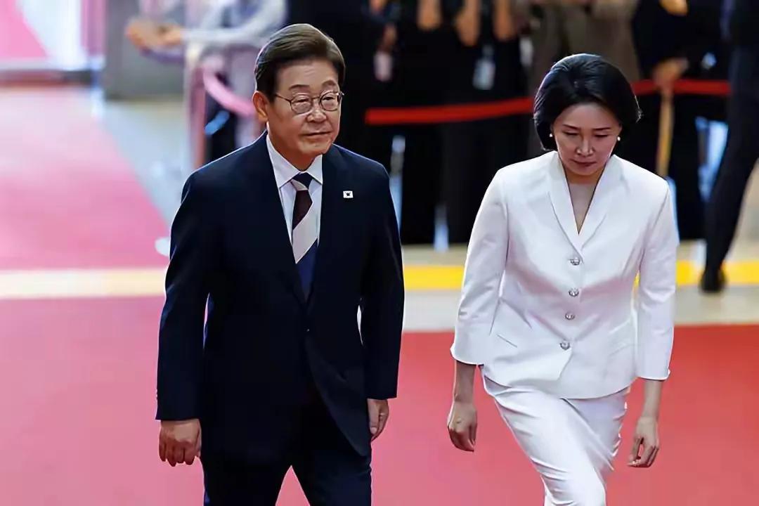 娶妻娶贤！韩国这两届总统，很好的诠释了第一夫人的重要性韩国掌门人李在明当选后，