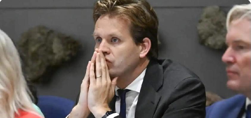 荷兰经济大臣卡雷曼斯来华前大放厥词！他对着镜头语气坚定的说道:“如果让我重来一次