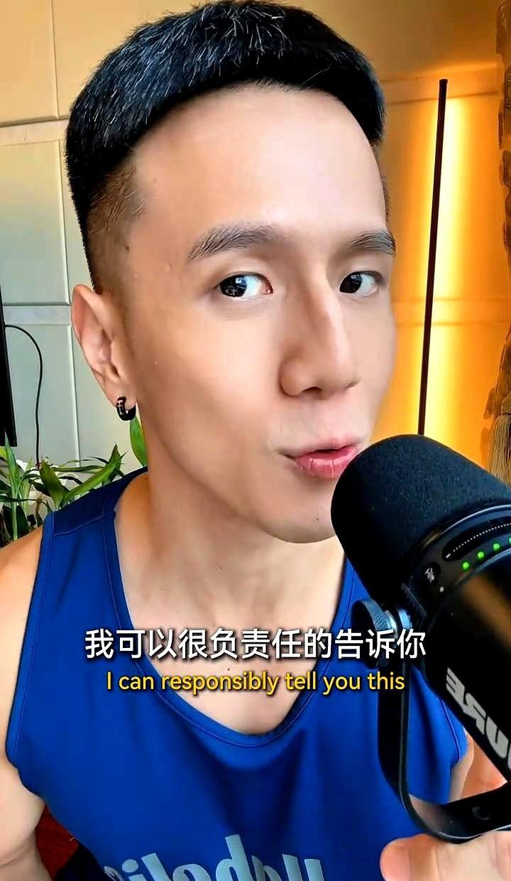 别被体重秤吓哭，它根本看不懂你在干嘛。力量一练，肌肉先囤水，秤涨两斤，脂肪连影