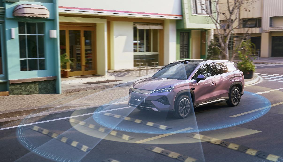 15.19万起，宋UltraEV这波操作堪称“掀桌子”～核心就一招——闪充。