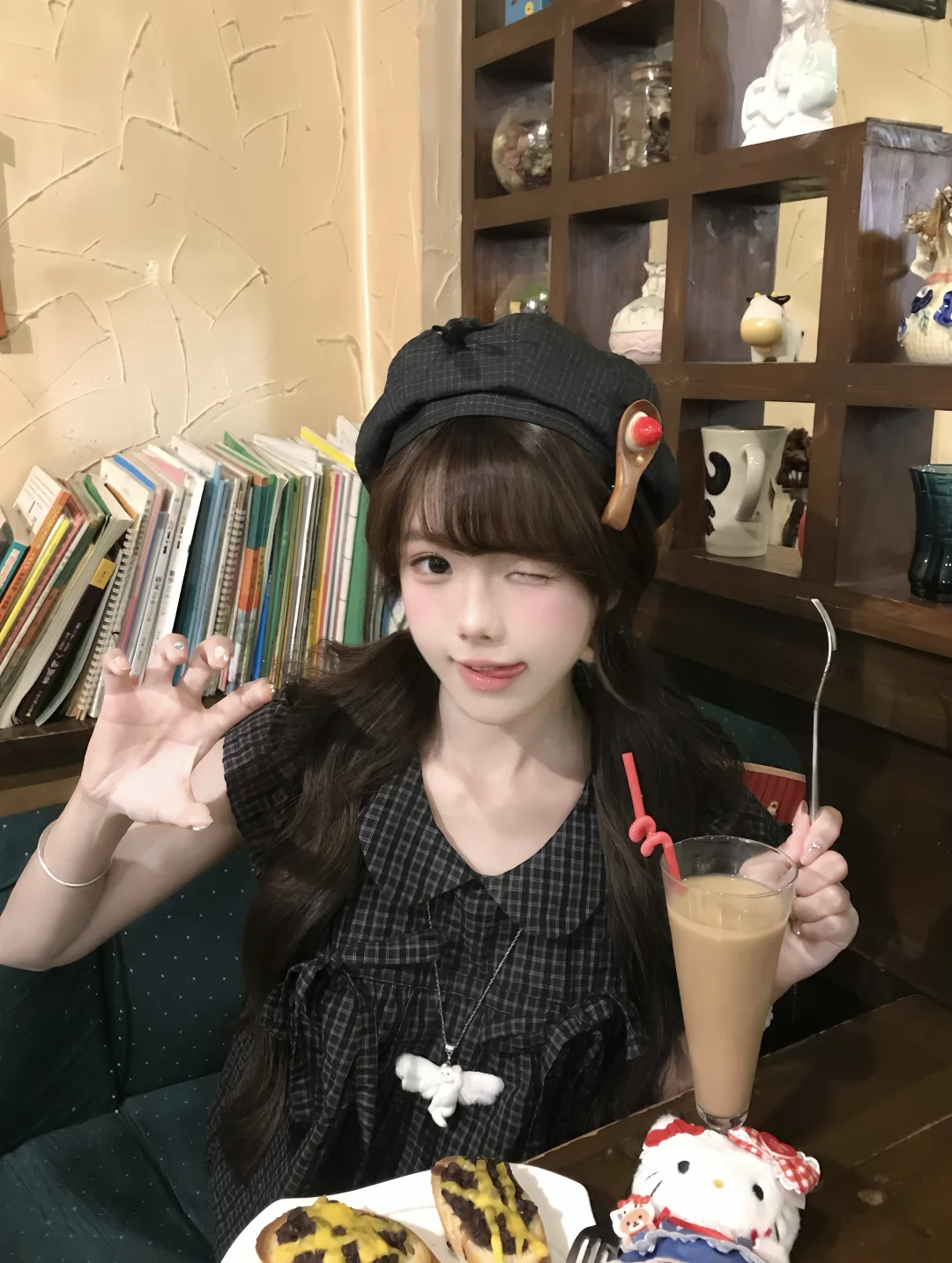 (｡T ω T｡) (萌ω萌) (｡T ω T｡)