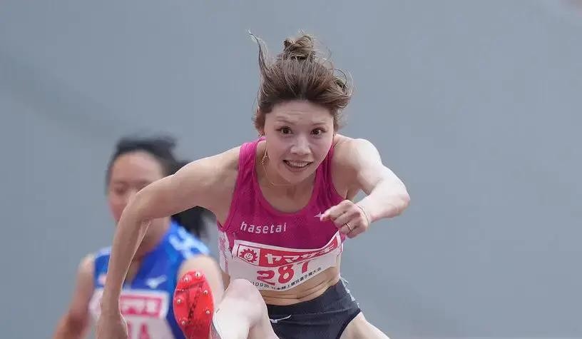 亚运100米栏预赛吴艳妮13秒18林雨薇13秒52遭日本双姝12秒85碾压，0.39秒差距决赛能翻盘