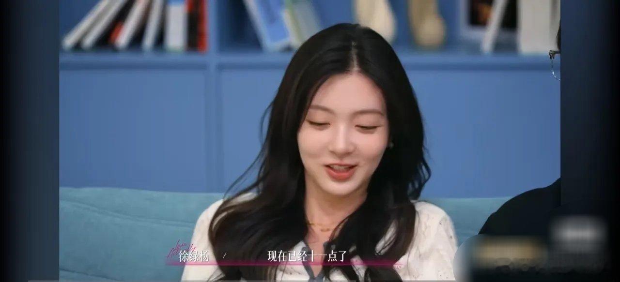 心动的信号这段真的细思极恐，周佑凌深夜提见家长，哪里是浪漫，更像是紧急补救。这个