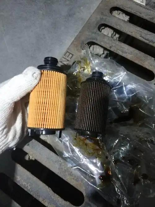 前两天在汽配城碰到老张，他攥着张保养单直叹气。他那台卡罗拉才跑4000公里，