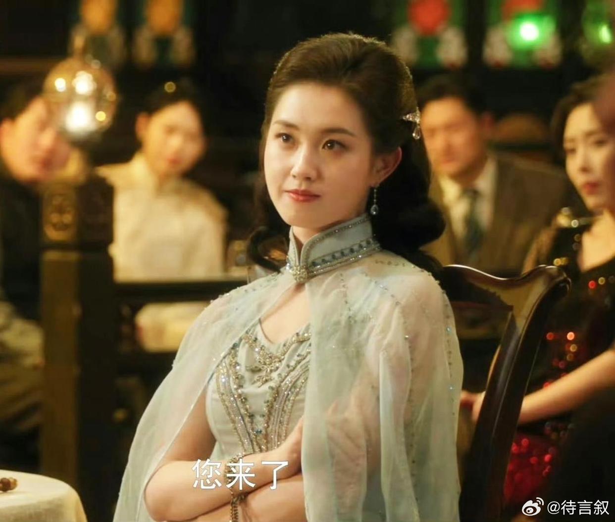 没了滤镜帮忙，郭宇欣这颜值在长剧里没什么优势，《玉簟秋》里郭宇欣演的女二陶紫宜，