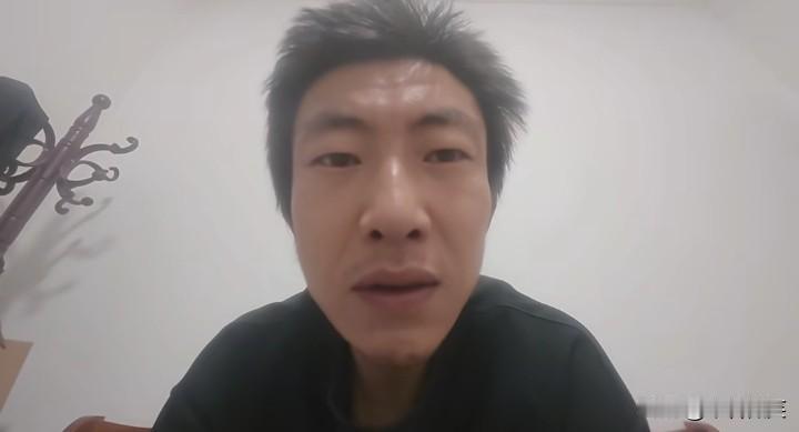 言多必失！长治被狗咬当事人今天发视频称，郭家说“你们等着接打架电话吧！”这句话是