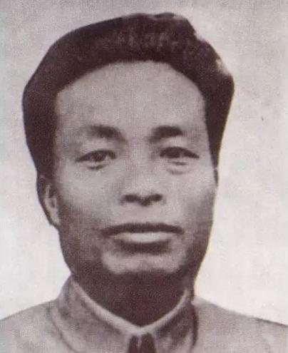 1942年，从苏联回国的林彪，刚抵达延安就听到张浩病危的消息，他赶紧去找张浩，张