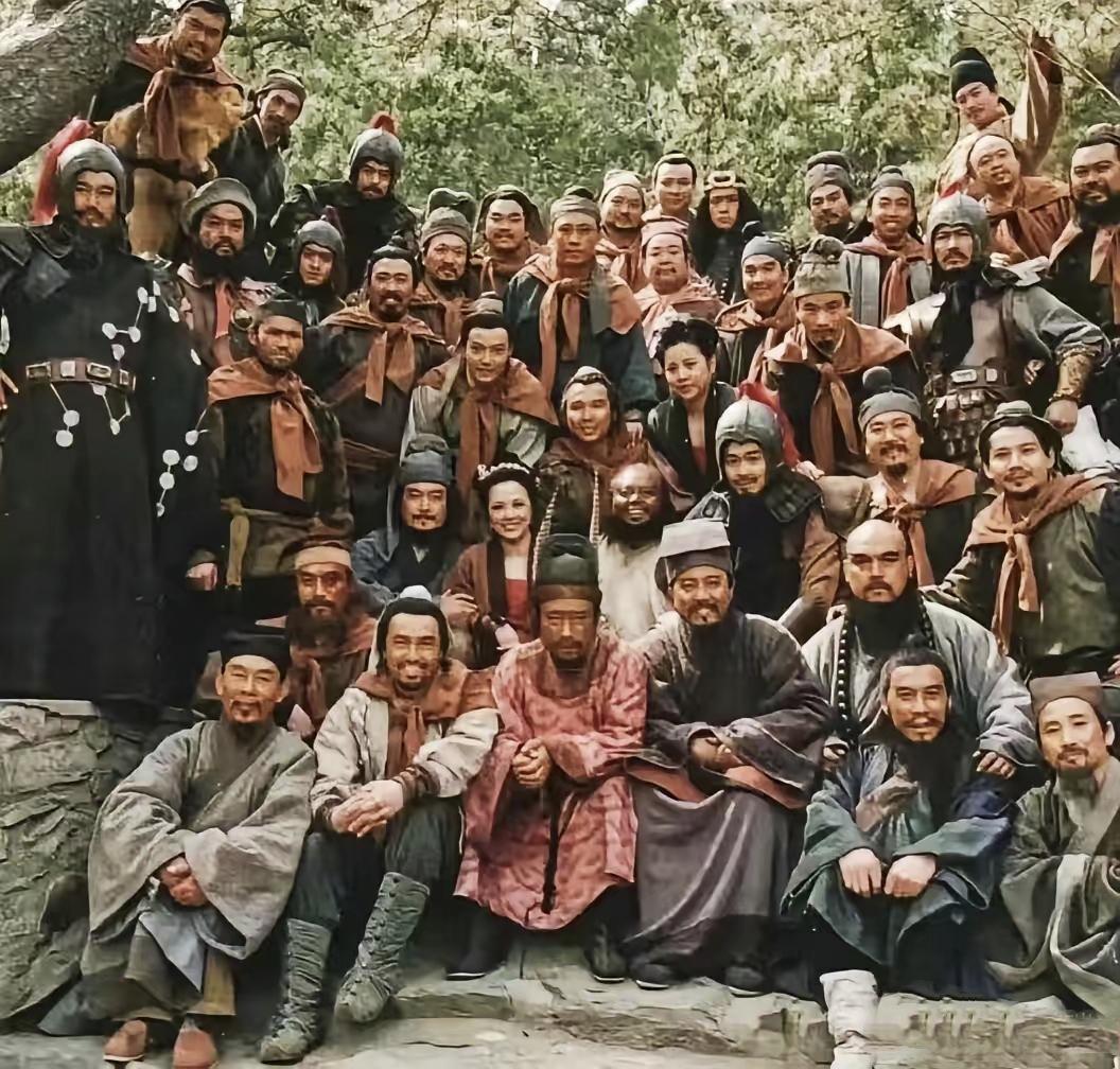 劫富济贫还是劫贫济富？传说韩红一直都是正能量满满的演员，在北京更是有头有脸