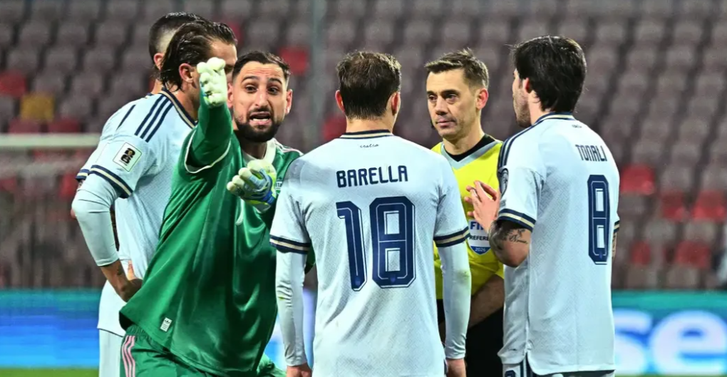 在意大利输给波黑，连续三届无缘世界杯后，前AC米兰球员费德里科·曼贾米利爆出重磅