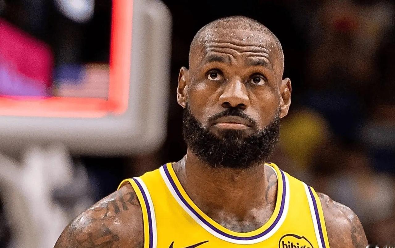 有一说一，今日威少和詹姆斯根本就是同一个级别！！詹姆斯:今日出战31分钟，投篮