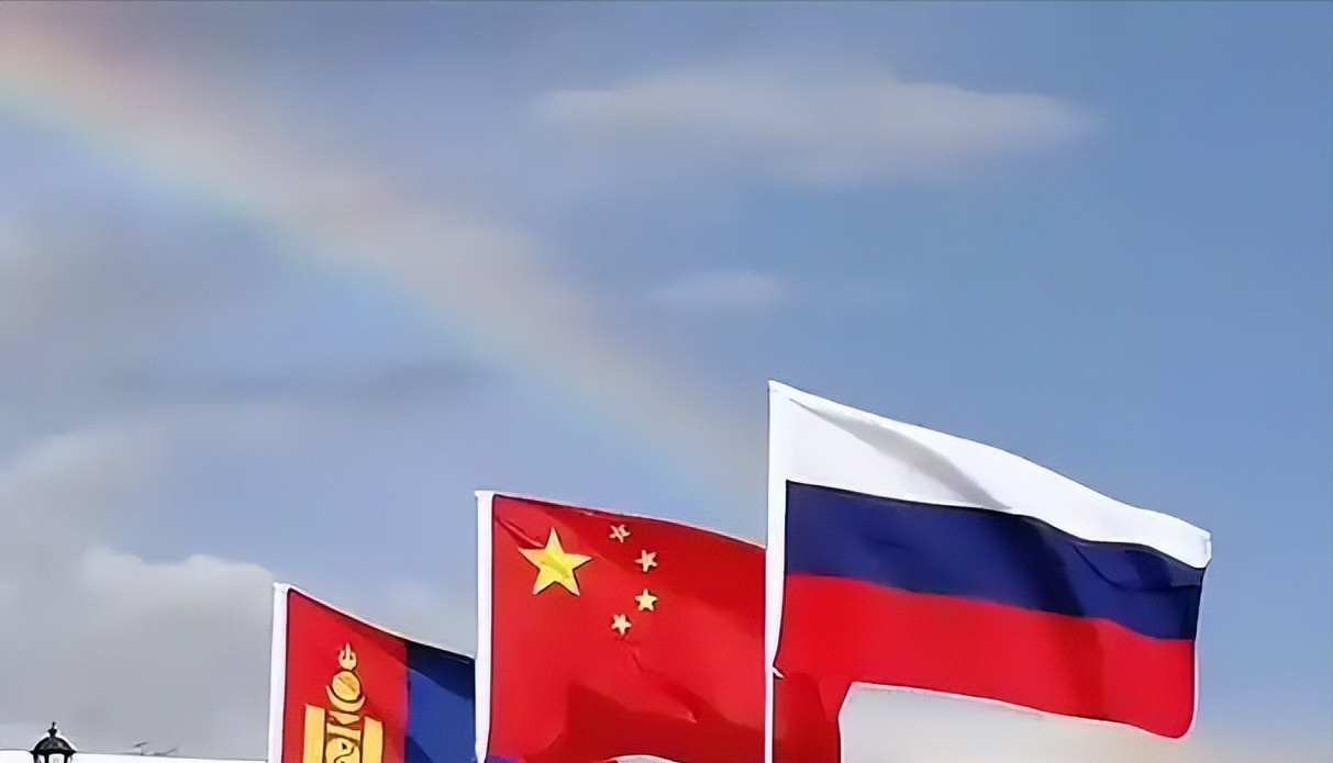 蒙古国：左右为难，未来咋办？蒙古国啊蒙古国，你这是真要把