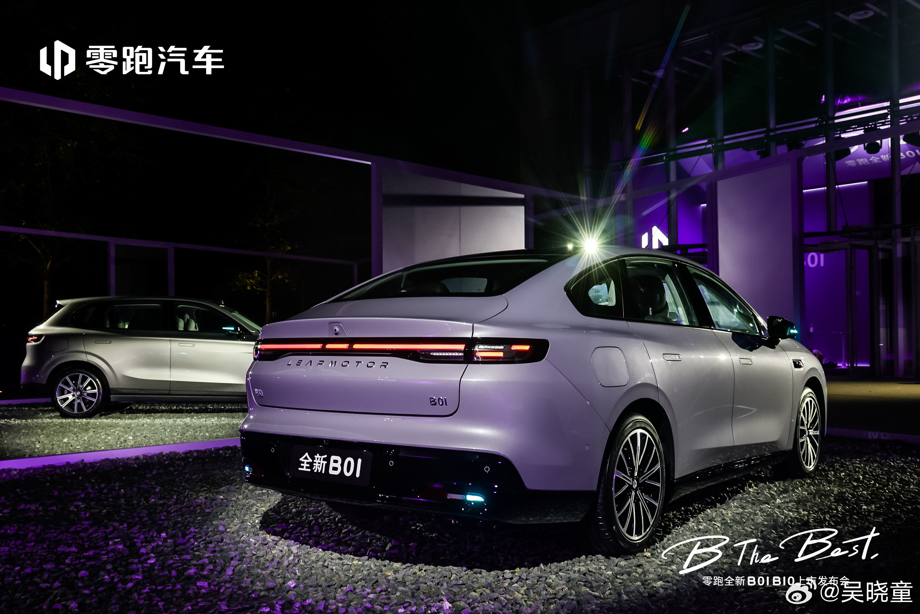 零跑B01零跑B10即将焕新上市，先来一组美图送上，更懂年轻人的出行期待！！