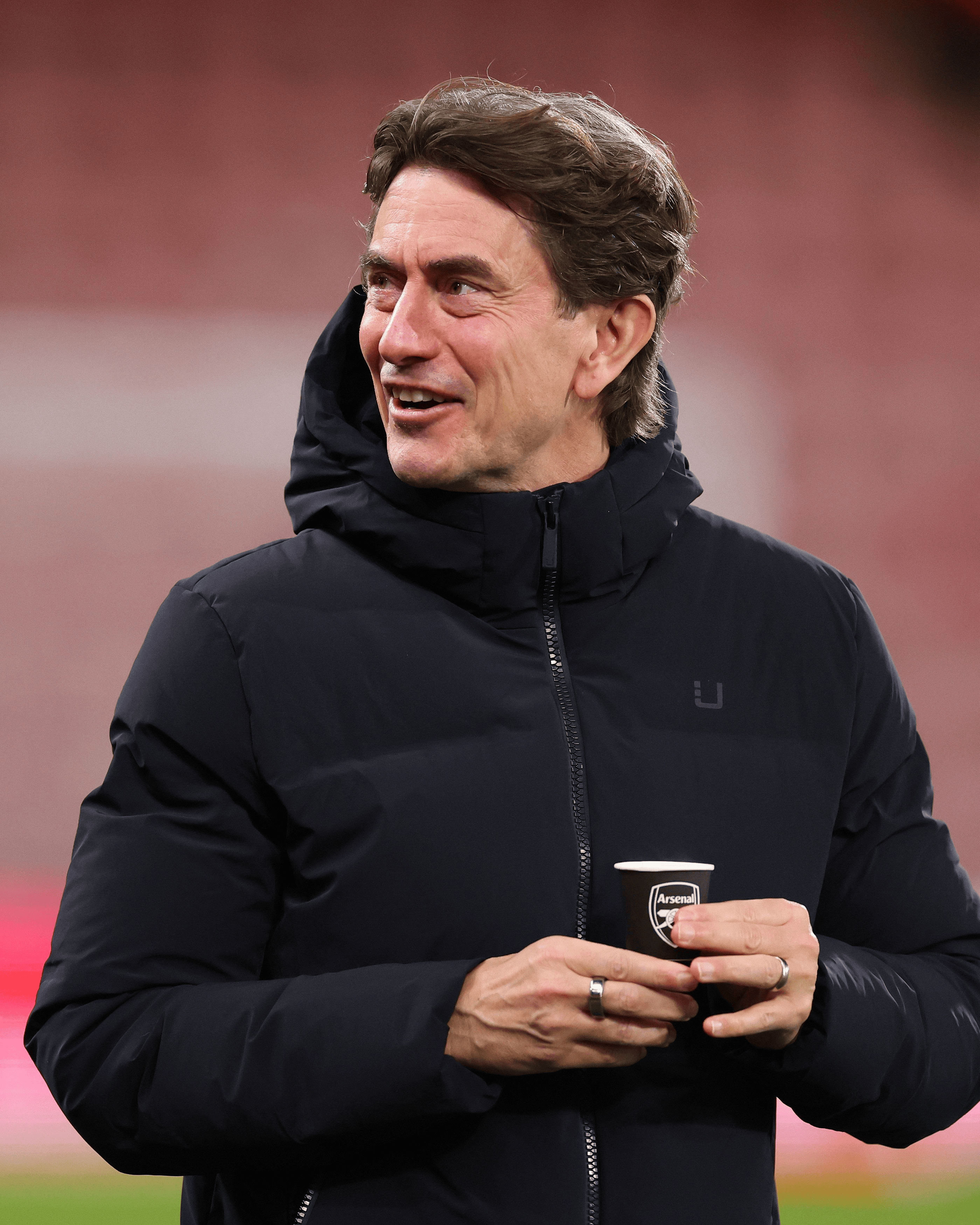 今夜赛前, 弗兰克被拍到用印有阿森纳队徽的杯子喝水