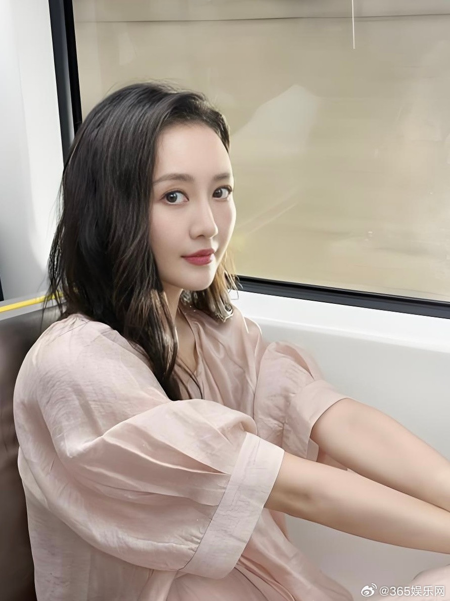 她从来不会让人失望！王鸥御姐风穿搭，自信、大方、无敌～王鸥时尚穿搭穿搭女明星