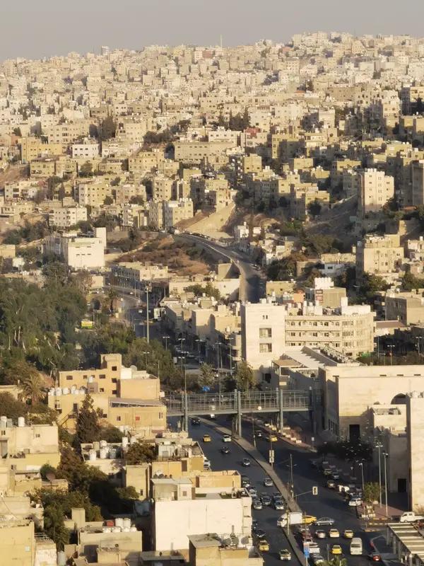 战火下的AI危机：数据安全、产业链断裂与人才外流的多重冲击