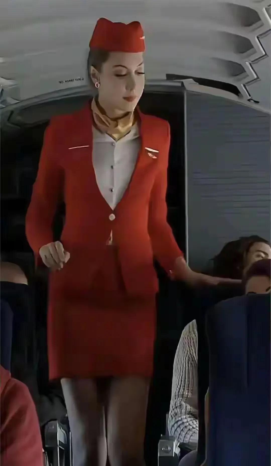找个空姐做老婆需要什么实力？