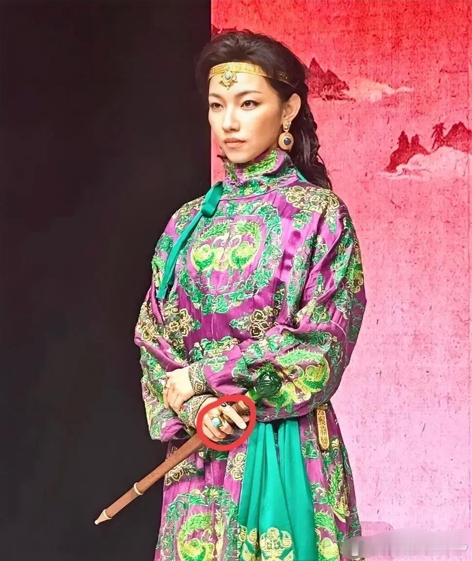 真是离谱的妈给离谱开门，离谱到家了！我万万没想到，那尔那茜这件事，最可怕的不是她