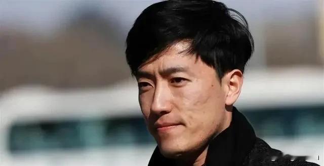 有可能只是想要体制内的所有福利但是不愿意受体制内束缚和出力
