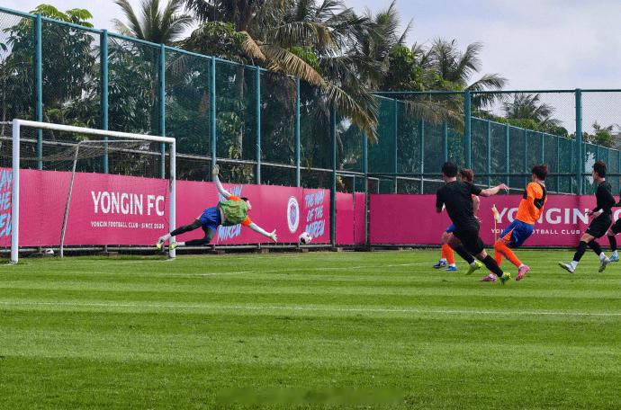 热身赛山东泰山1: 5不敌韩国龙仁, 外援克雷桑于昨晚归队