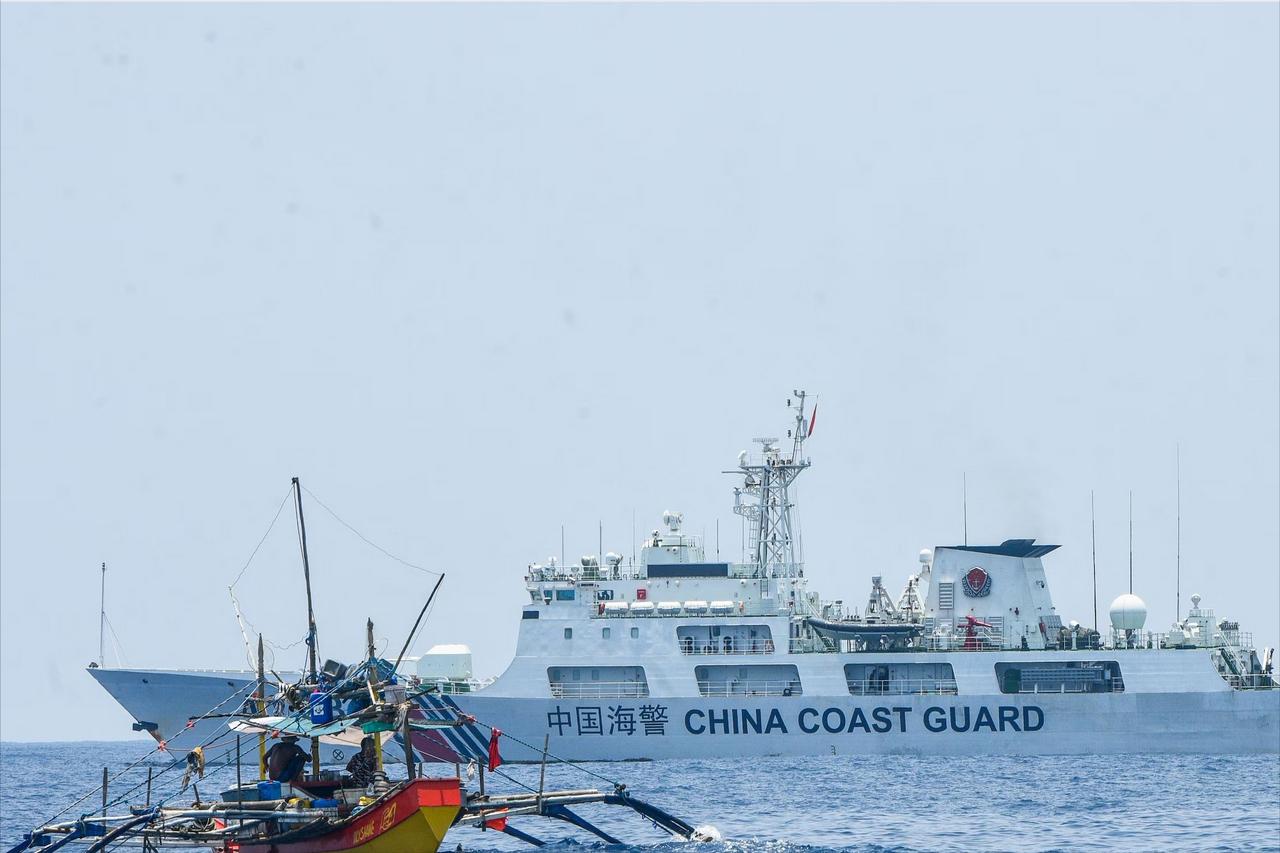菲律宾海岸警卫队对外发布消息称，2月下旬以来中国对黄岩岛附近海域的星链信号进行