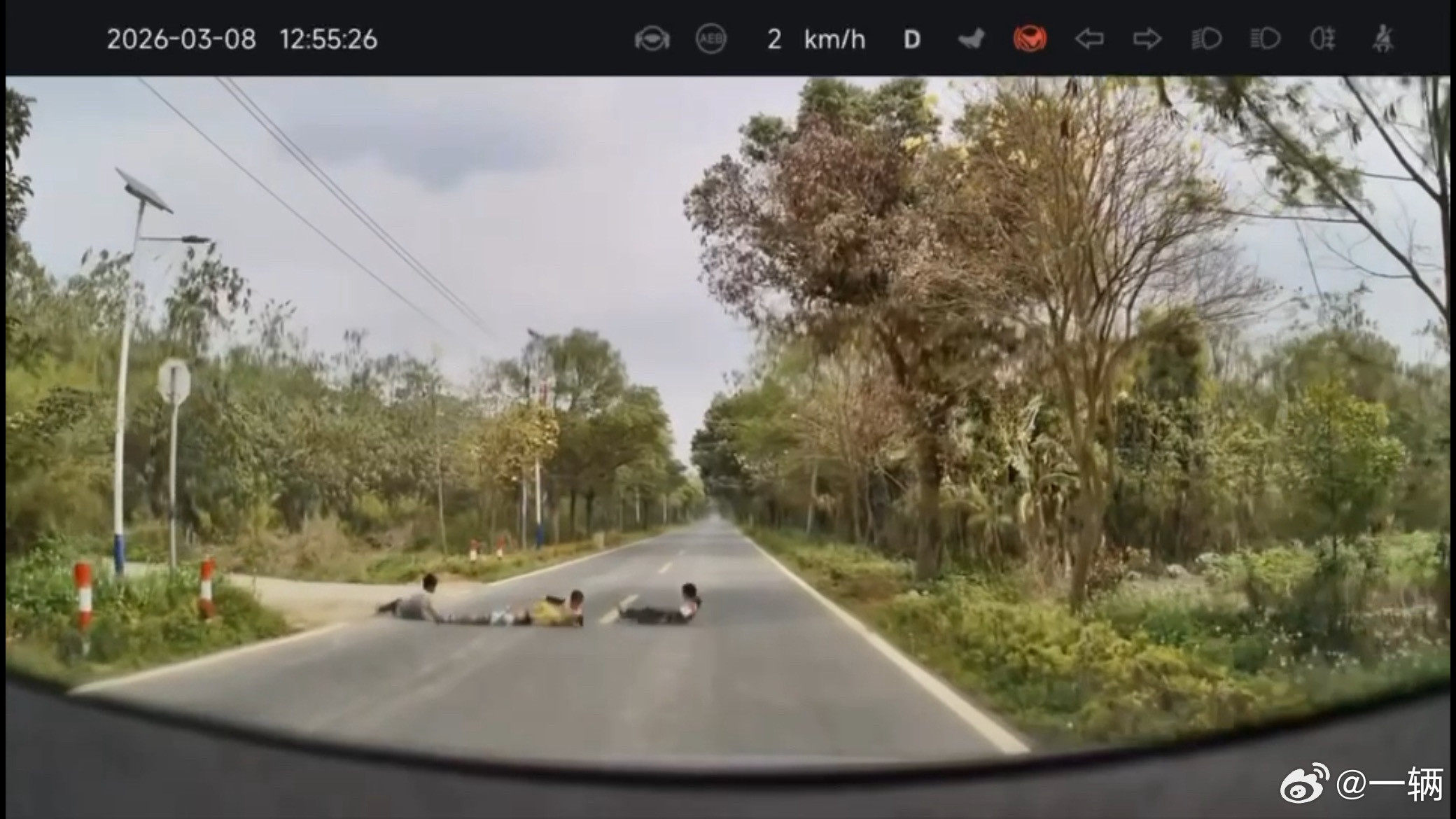 这是什么迷惑行为？？？