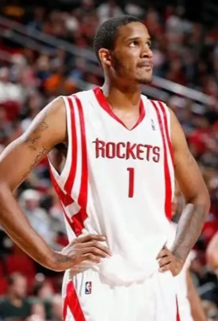 NBA球员阿里扎破产，职业生涯总收入1.12亿美元，扣除税和经纪人扣点还剩560