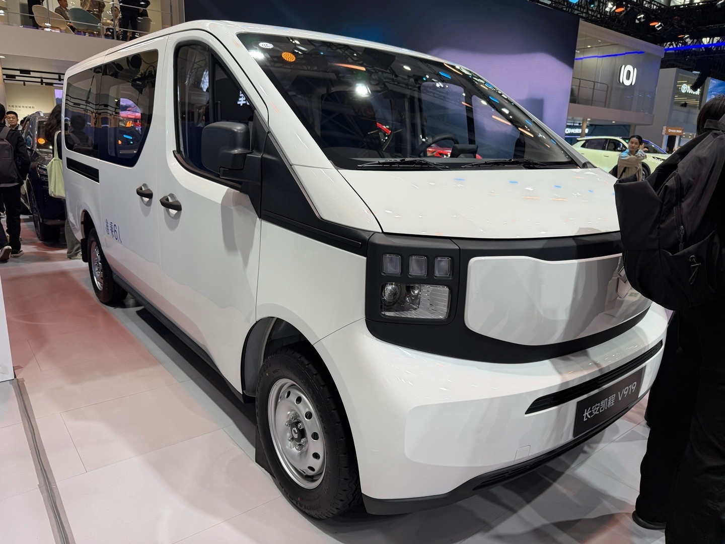 长安发布的新安全体系，确实让人眼前一亮。它不再局限于碰撞后如何保护乘员，而是将安