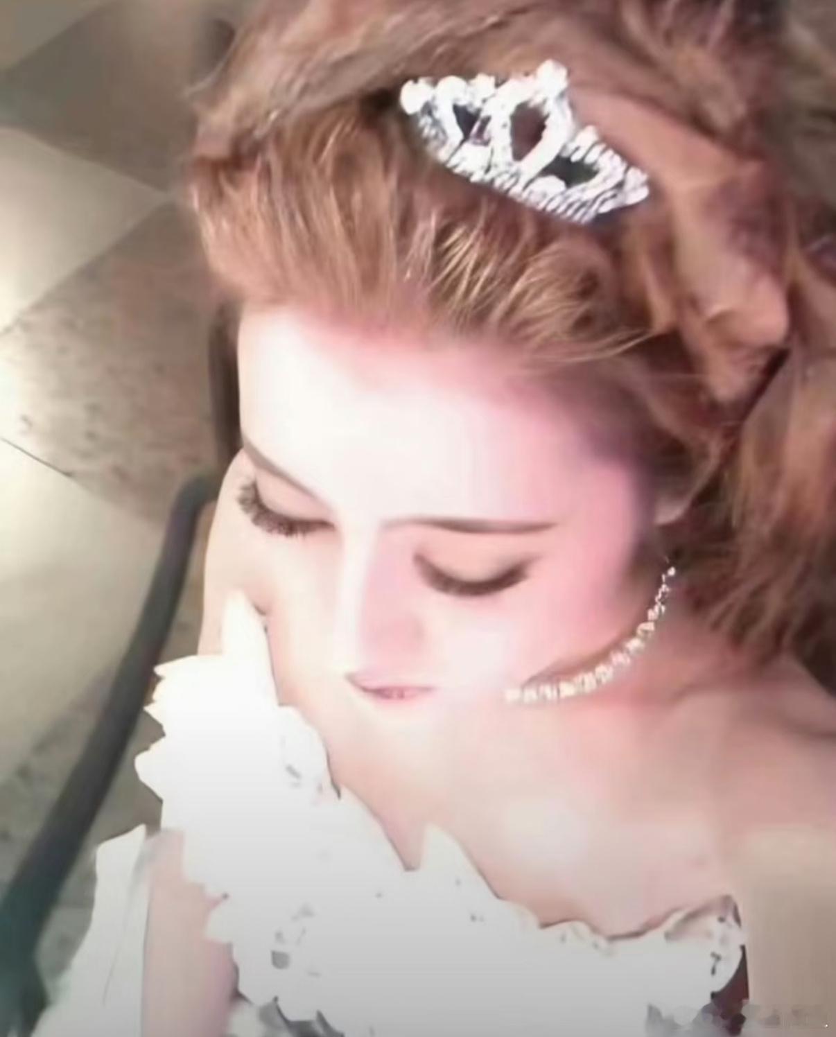 猜你没见过迪丽热巴这些照片