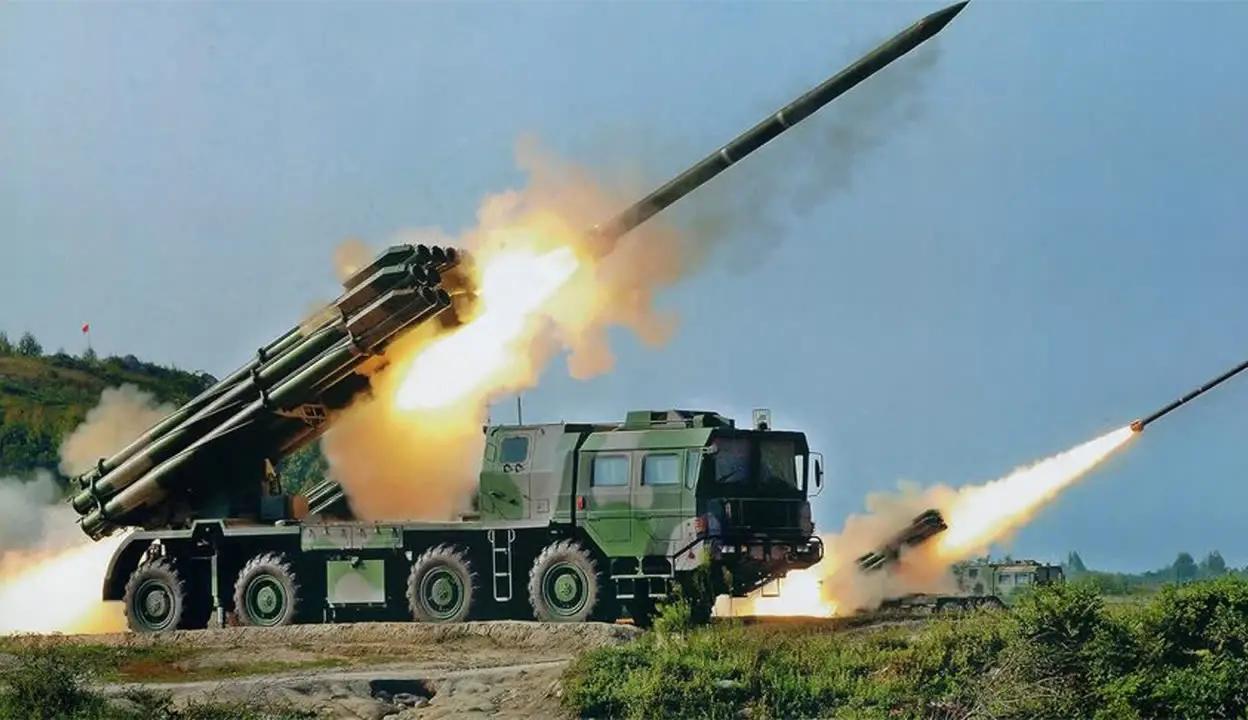 仅凭这一款武器台防务部门已经没法克制了，它就是“中国版海马斯”——PCH-1