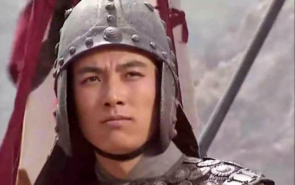 礼貌有时候是可以保命的，比如姜维。初见赵云，他见面就是，“老将军，可认识天水姜伯