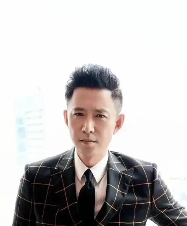 谁能想到，《蛮好的人生》中丁致远的扮演者，导演汪俊原定的不是高鑫，而是王阳，就因