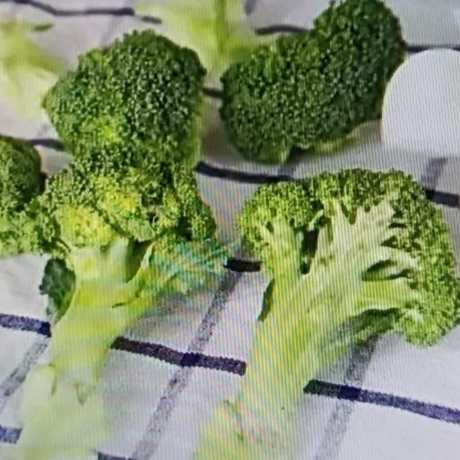 血糖高还管不住嘴？那这五类降血糖食物餐后可不能少。先说燕麦，它富含膳食纤维，能延