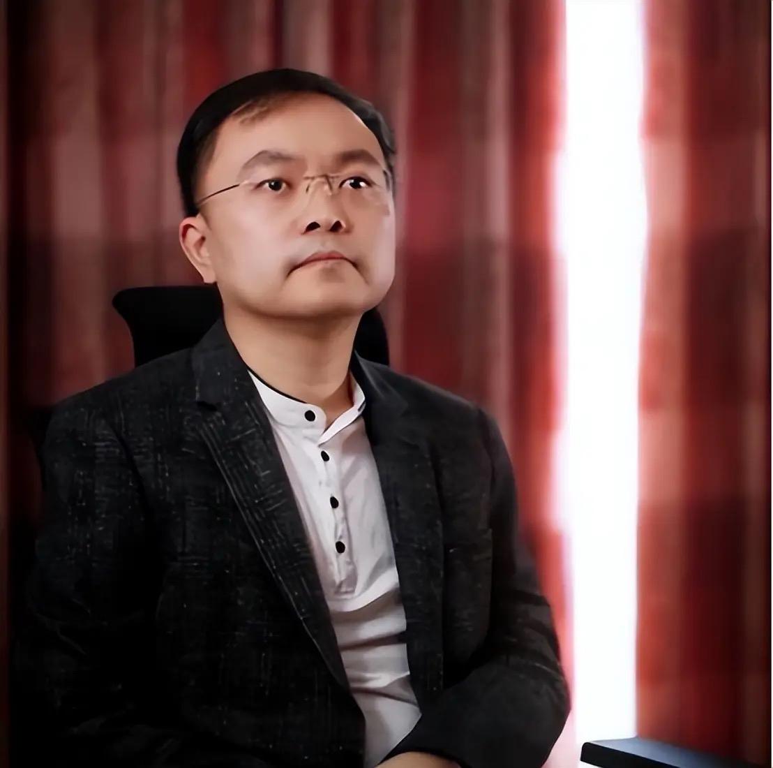 尹烨发蔡磊血样，称将会测序组装成“完美”基因组。此前尹烨硬刚“蔡磊装病”言论：万