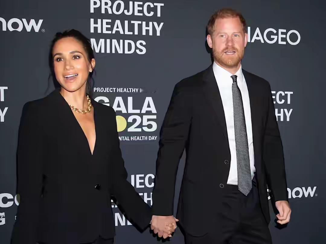 梅根那么一般，为何哈里对她，始终如一呢？其实很简单，梅根能拿捏哈里的心，清楚知